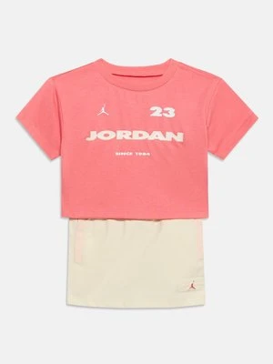 T-shirt z nadrukiem Jordan