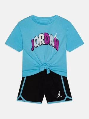 T-shirt z nadrukiem Jordan czarny