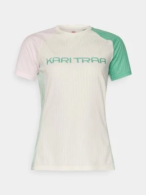 T-shirt z nadrukiem Kari Traa