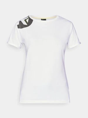 T-shirt z nadrukiem kempa