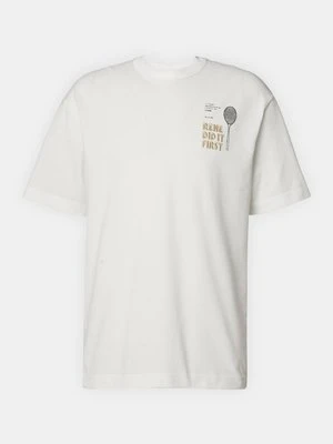 T-shirt z nadrukiem Lacoste mleczny