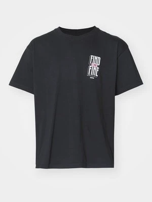 T-shirt z nadrukiem Legacies