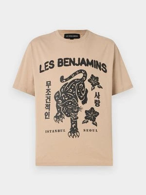 T-shirt z nadrukiem Les Benjamins