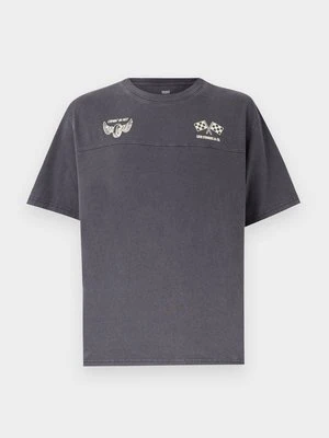T-shirt z nadrukiem Levi's czarny