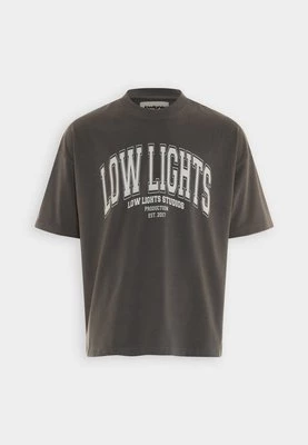 T-shirt z nadrukiem LOW LIGHTS STUDIOS®