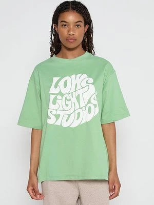 T-shirt z nadrukiem LOW LIGHTS STUDIOS®