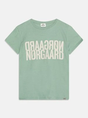 T-shirt z nadrukiem Mads Nørgaard