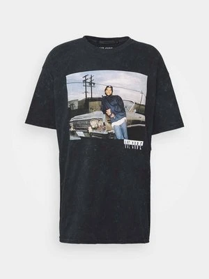T-shirt z nadrukiem Mennace