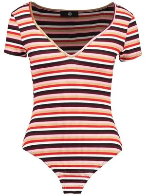 T-shirt z nadrukiem Missguided