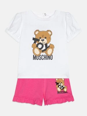 T-shirt z nadrukiem Moschino