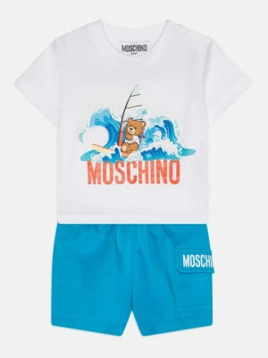 T-shirt z nadrukiem MOSCHINO biały