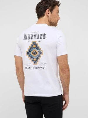 T-shirt z nadrukiem mustang