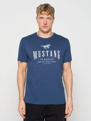 T-shirt z nadrukiem mustang