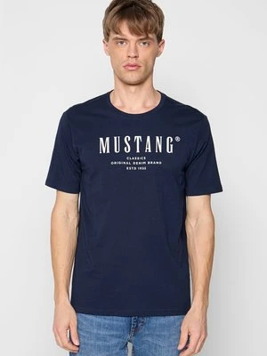 T-shirt z nadrukiem Mustang granatowy