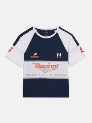 T-shirt z nadrukiem name it
