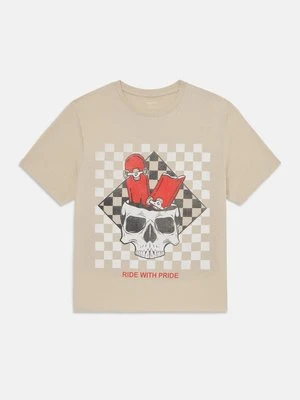 T-shirt z nadrukiem name it