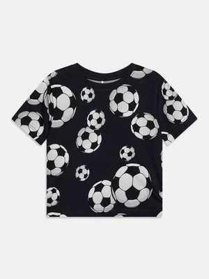 T-shirt z nadrukiem name it