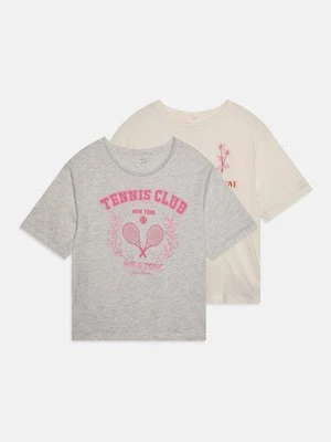 T-shirt z nadrukiem name it