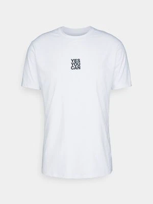 T-shirt z nadrukiem Nebbia