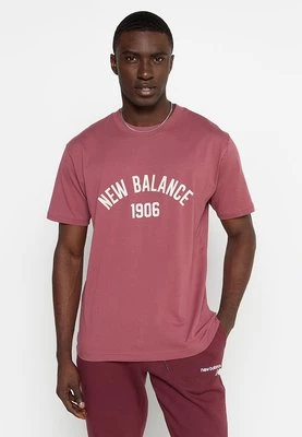T-shirt z nadrukiem New Balance