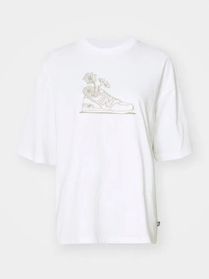 T-shirt z nadrukiem New Balance