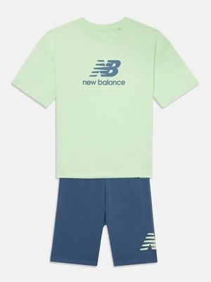 T-shirt z nadrukiem New Balance