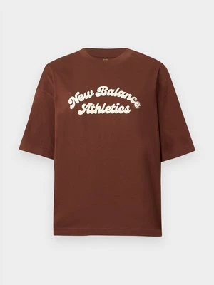T-shirt z nadrukiem New Balance