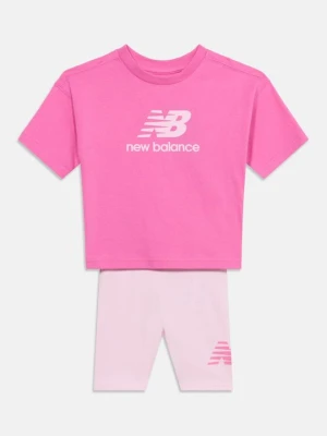 T-shirt z nadrukiem New Balance różowy