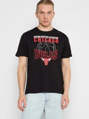 T-shirt z nadrukiem new era