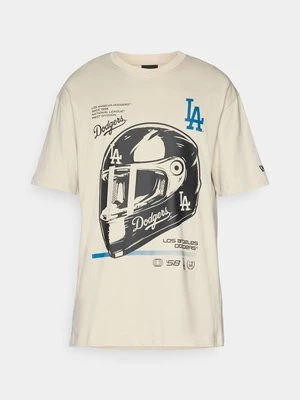 T-shirt z nadrukiem new era