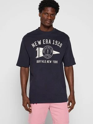 T-shirt z nadrukiem new era