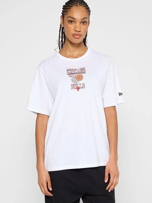 T-shirt z nadrukiem new era