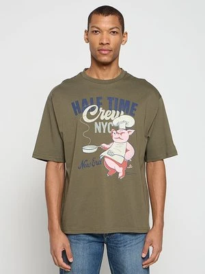 T-shirt z nadrukiem new era