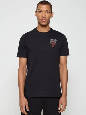 T-shirt z nadrukiem new era