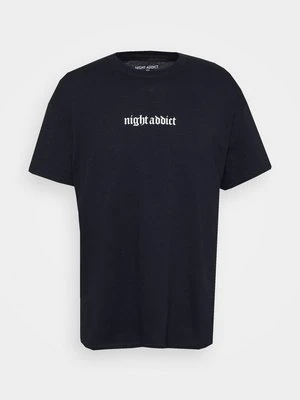 T-shirt z nadrukiem Night Addict