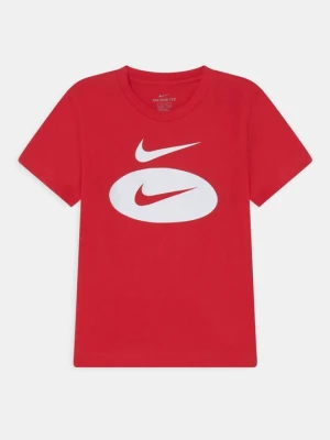 T-shirt z nadrukiem Nike czerwony
