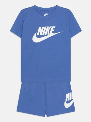 T-shirt z nadrukiem Nike jasnoniebieski