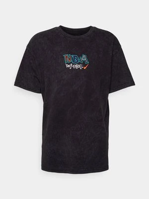 T-shirt z nadrukiem Nike Performance