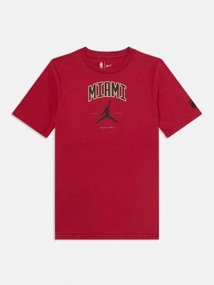 T-shirt z nadrukiem Nike Performance