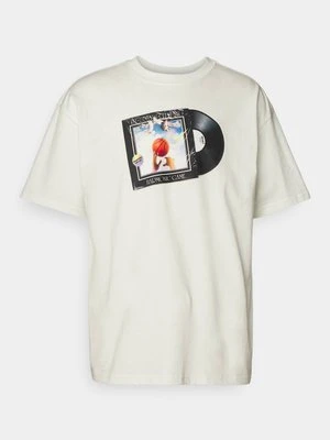 T-shirt z nadrukiem Nike Performance