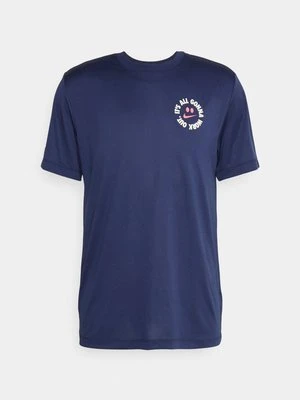 T-shirt z nadrukiem Nike Performance