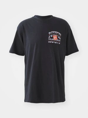 T-shirt z nadrukiem Nike Performance