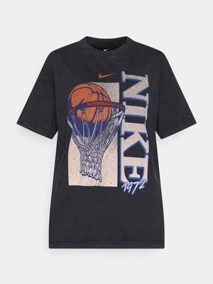 T-shirt z nadrukiem Nike Performance