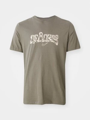 T-shirt z nadrukiem Nike Performance