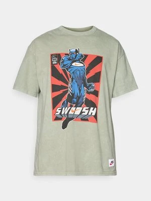 T-shirt z nadrukiem Nike Performance