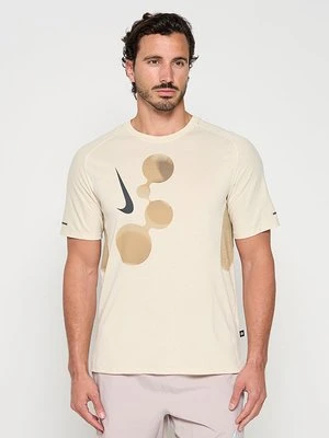 Zdjęcie produktu T-shirt z nadrukiem Nike khaki