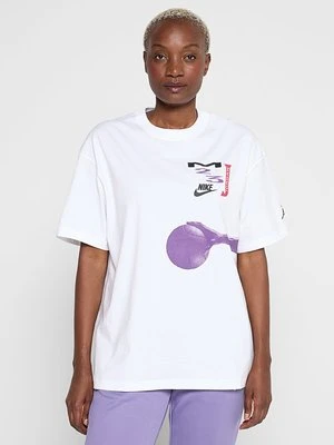 Zdjęcie produktu T-shirt z nadrukiem Nike biały