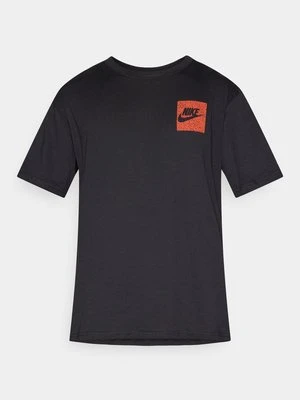 Zdjęcie produktu T-shirt z nadrukiem Nike Performance