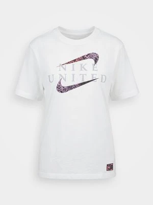 T-shirt z nadrukiem Nike biały