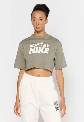 T-shirt z nadrukiem Nike Sportswear